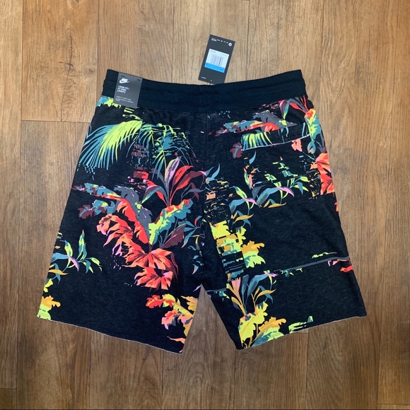 nike tropicano alumni shorts